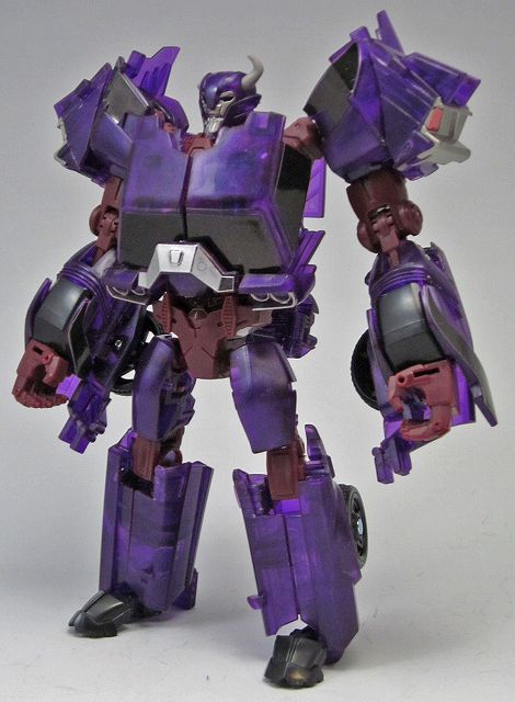 AM08_TERRORCON CLIFFJUMPER_12.jpg