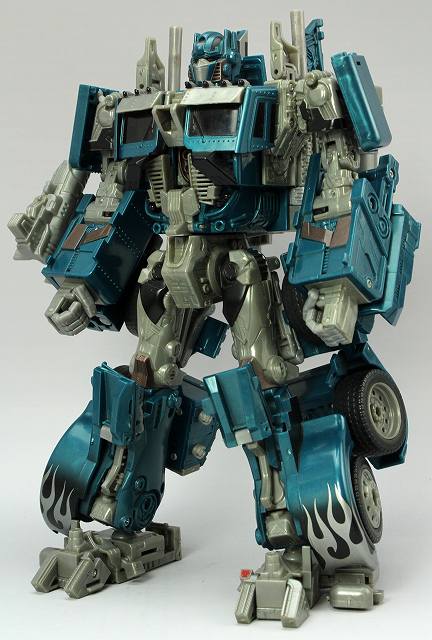 MA18_NIGHTWATCH OPTIMUS  