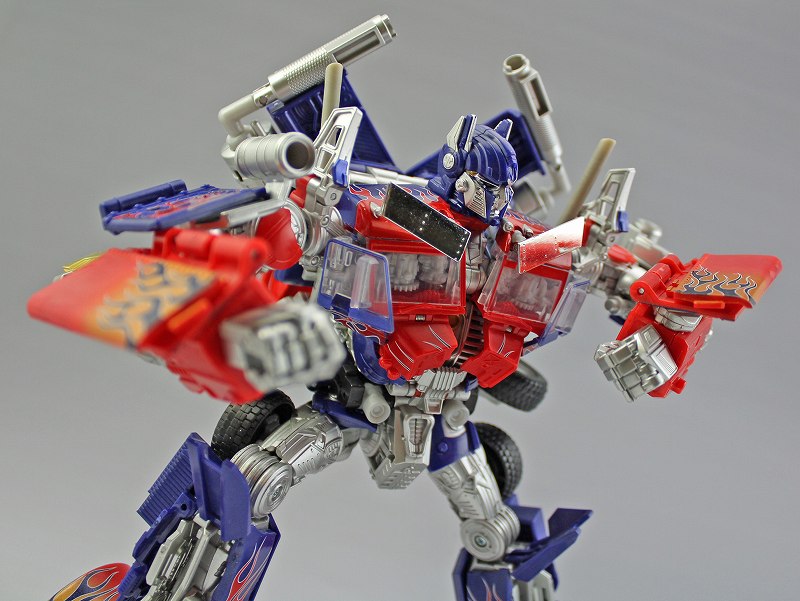 RA24 _BUSTER OPTIMUS PRIME_12.jpg