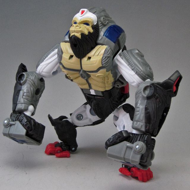 UN30_OPTIMUS PRIMAL_02.jpg